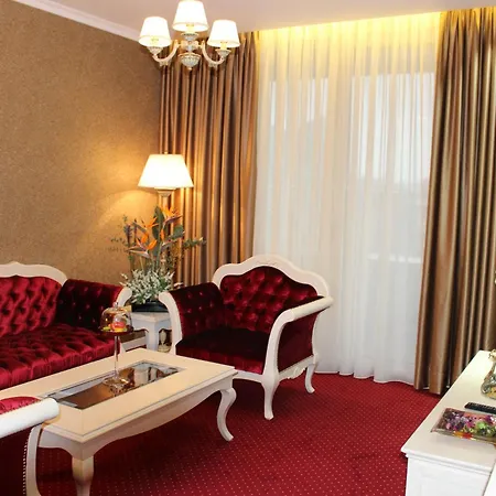 Grand & 4* Tirana