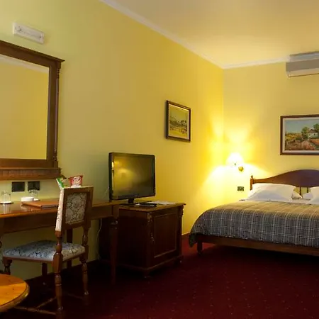 地拉那温泉大酒店 地拉那