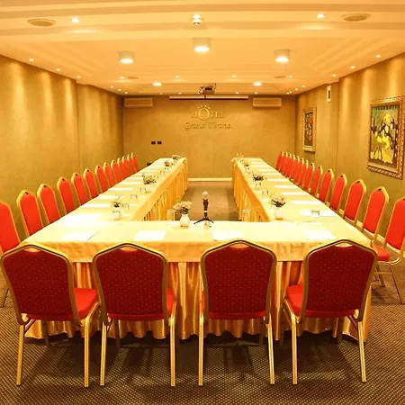 地拉那温泉大酒店 地拉那