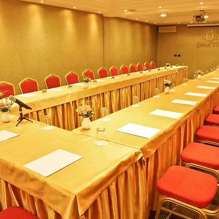 Ξενοδοχείο Grand & 4*