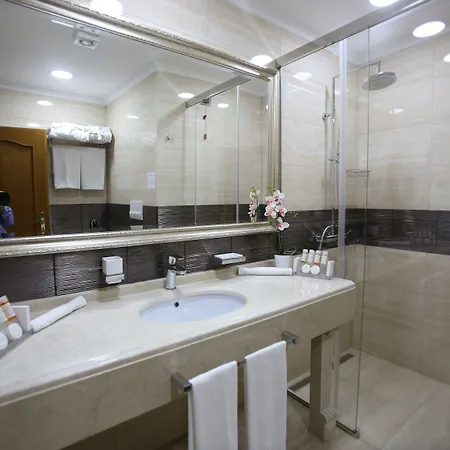 Grand & Ξενοδοχείο 4*