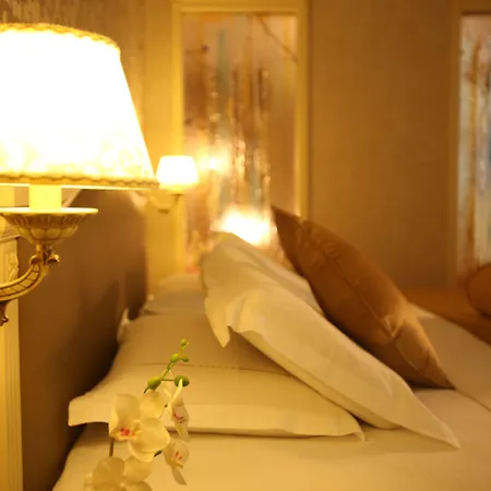 Grand & 4* Τίρανα