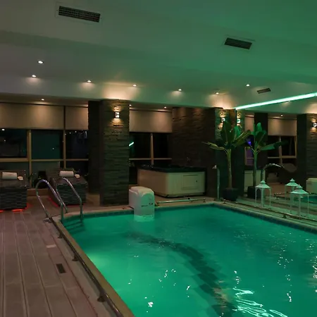 地拉那温泉大酒店 酒店 4*