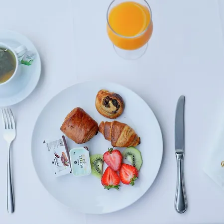 地拉那温泉大酒店 4*