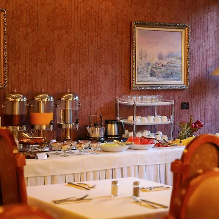 地拉那温泉大酒店 4*