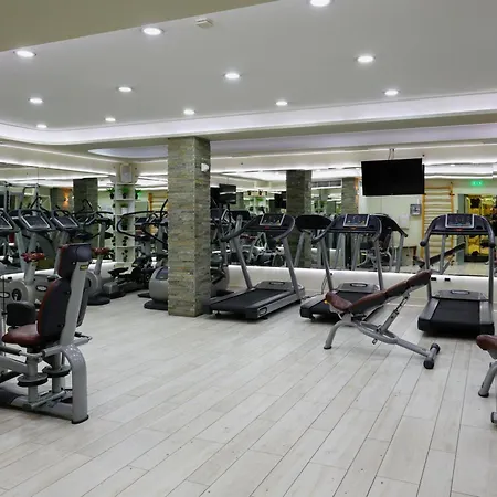 地拉那温泉大酒店 4* 地拉那