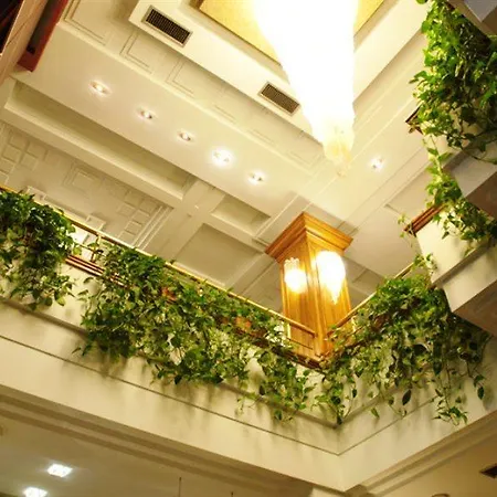 Hotel Grand & 4*