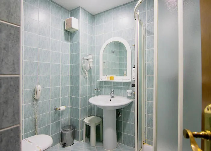 Grand & 4* Tirana