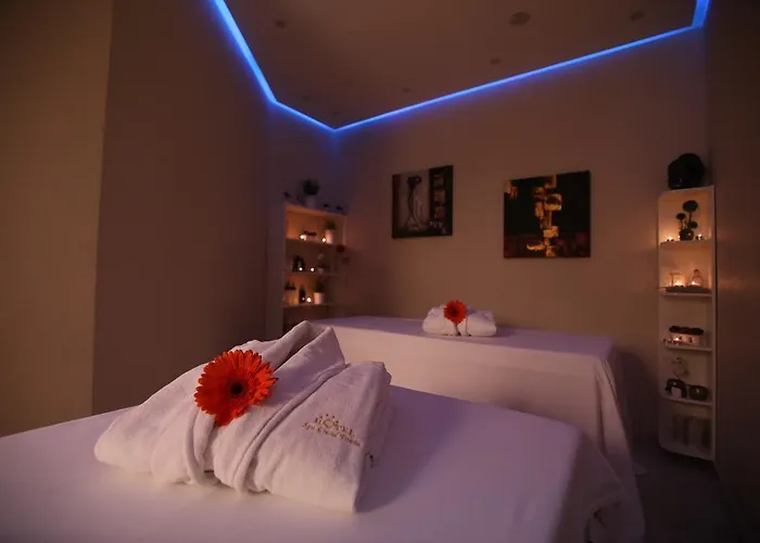Hotell Grand & Tirana